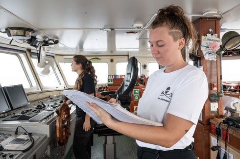 Maglietta Unisex Sea Shepherd Jolly Roger | Bianca