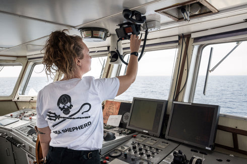 Maglietta Unisex Sea Shepherd Jolly Roger | Bianca